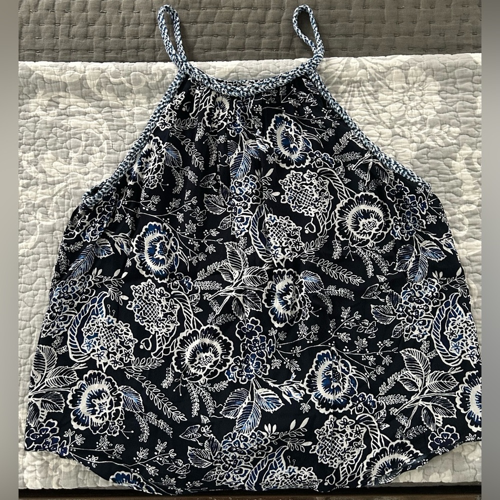 Gap flowy/dressy top